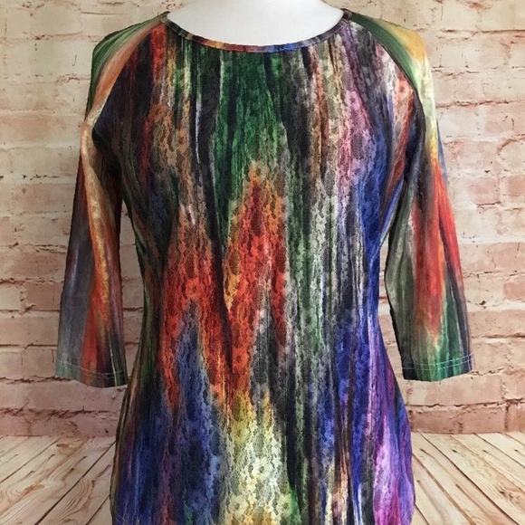 Simon Chang Tops - ❤️SALE~Simon Chang Rainbow Lace 3/4 Sleeve Top